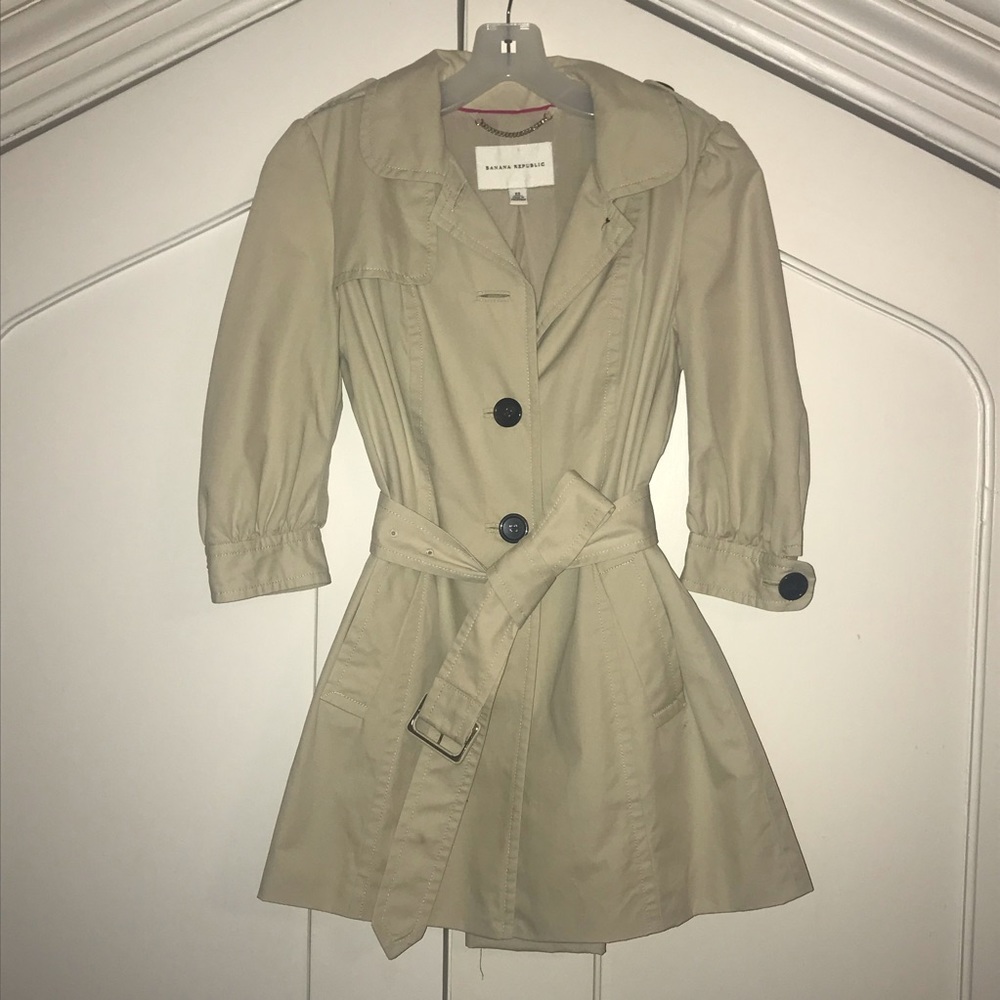 Banana Republic 3/4 sleeve trench